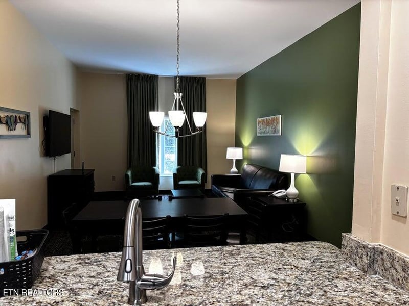 225 Collier Dr #1119, Sevierville, TN 37862