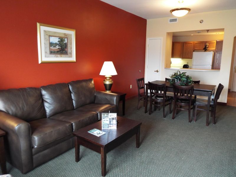 225 Collier Dr, Sevierville, TN 37862