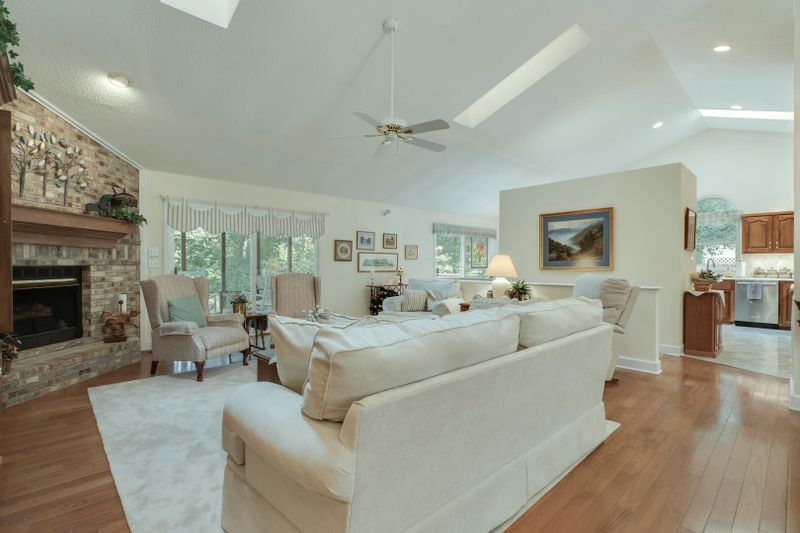 225 Gadusi Way, Loudon, TN 37774