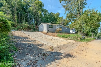 225 Haven Rd, Oliver Springs, TN 37840