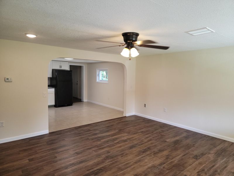 225 Henderson Ave, Sevierville, TN 37862