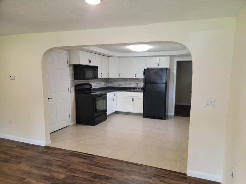 225 Henderson Ave, Sevierville, TN 37862