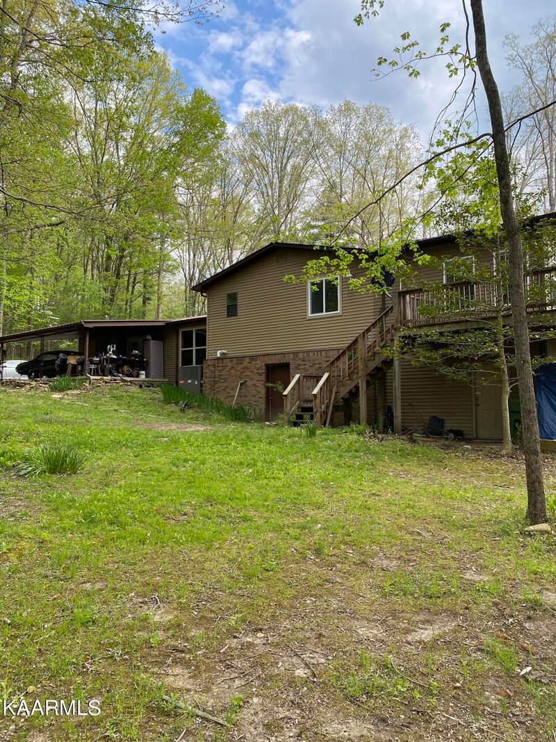 225 Indian Dr, Oneida, TN 37841
