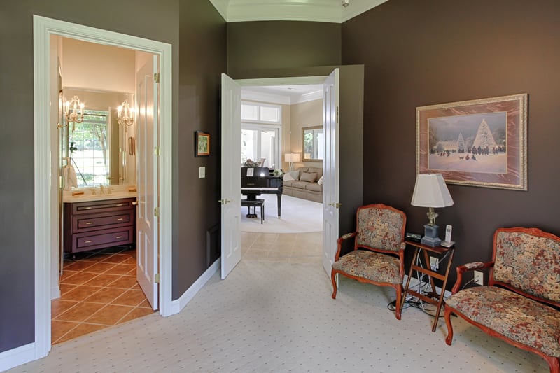 225 Lake Crest Dr, Lenoir City, TN 37772