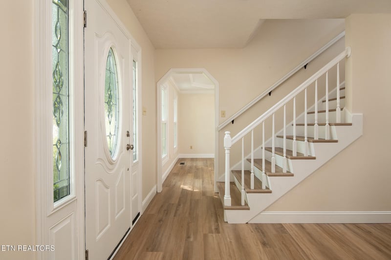 225 Long Bow Rd, Knoxville, TN 37934