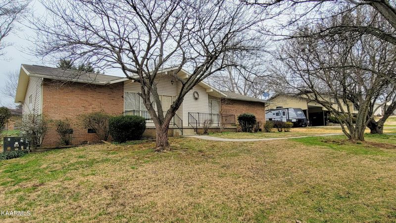 225 Mohawk Cir, Seymour, TN 37865