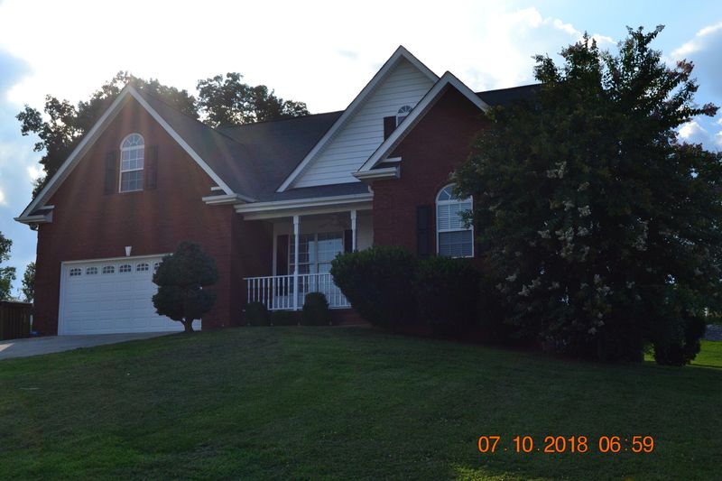 225 N Glen Rd, Maynardville, TN 37807