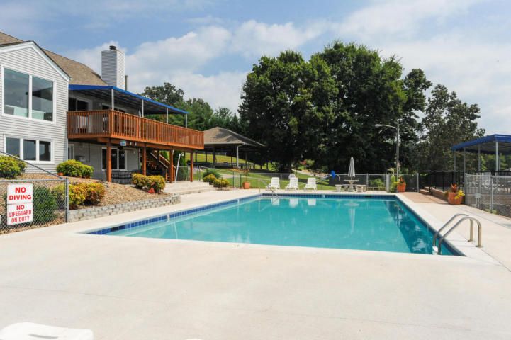 225 Northshore Dr, Greenback, TN 37742