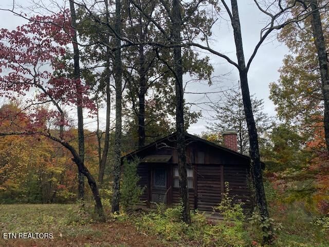 225 Pleasant View Loop, Clinton, TN 37716