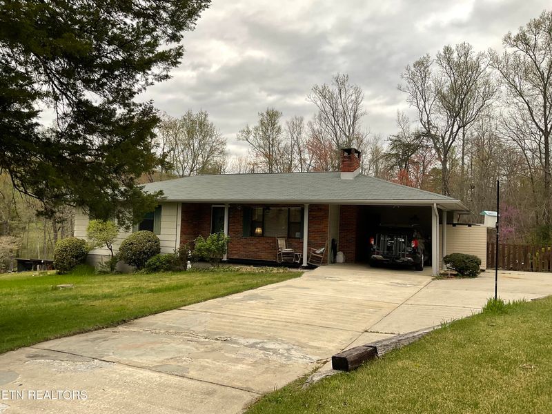 225 Rolling Acres Dr, Rockwood, TN 37854