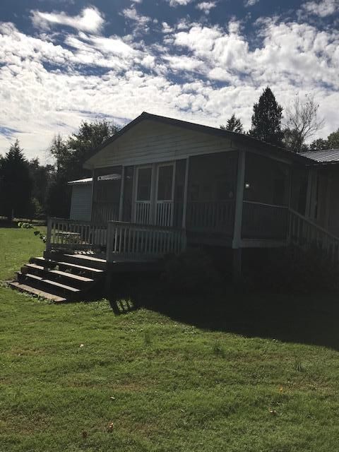 225 Snodderly Rd, Lenoir City, TN 37771