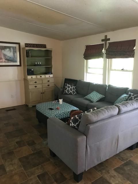 225 Snodderly Rd, Lenoir City, TN 37771