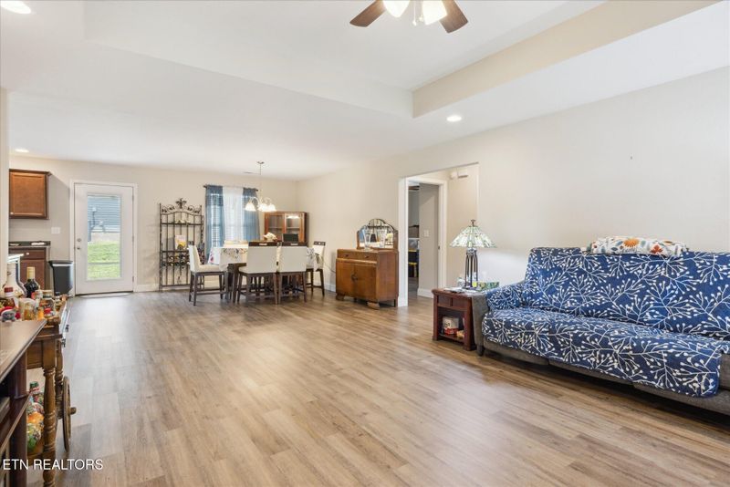 2250 Murphys Chapel Dr, Sevierville, TN 37876
