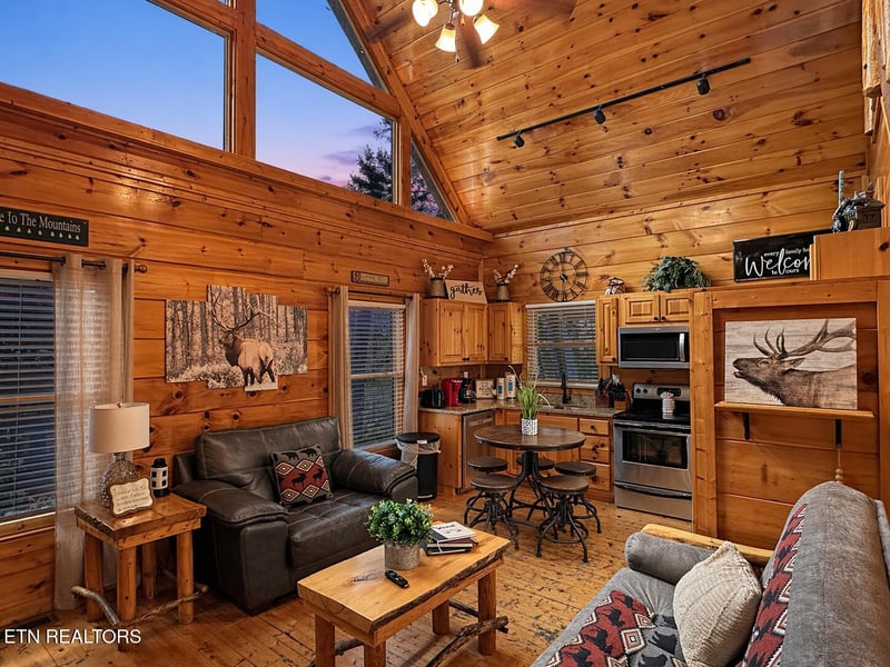 2251 Red Bud Rd, Sevierville, TN 37876