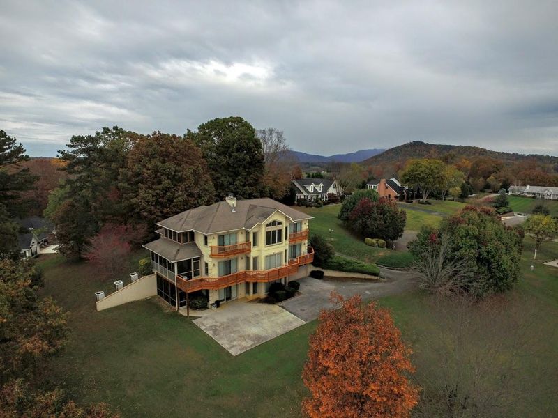 2251 Robertson View Point, Sevierville, TN 37876