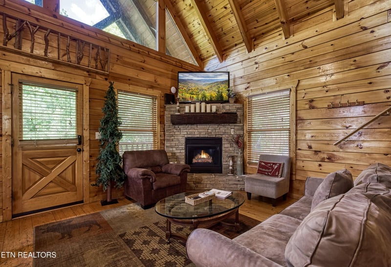 2251 Upper Middle Creek Rd #4, Sevierville, TN 37876