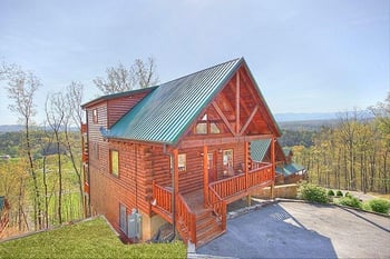 2251 Upper Middle Creek Unit 18 Rd, Pigeon Forge, TN 37876