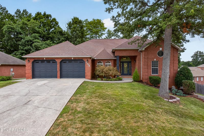 2254 Argonne Dr, Maryville, TN 37804