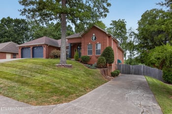 2254 Argonne Dr, Maryville, TN 37804