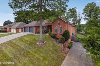 2254 Argonne Dr, Maryville, TN 37804