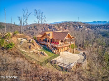 2255 Patterson Lead Way, Sevierville, TN 37876