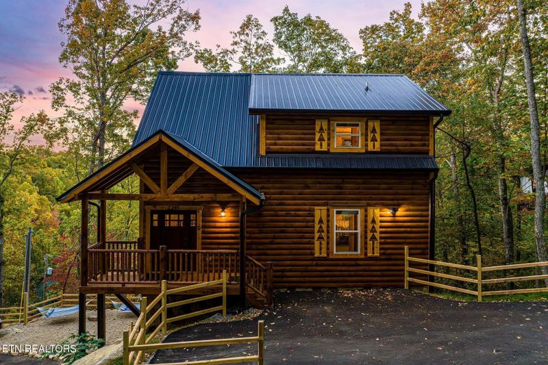 2257 Red Bud Rd, Sevierville, TN 37876