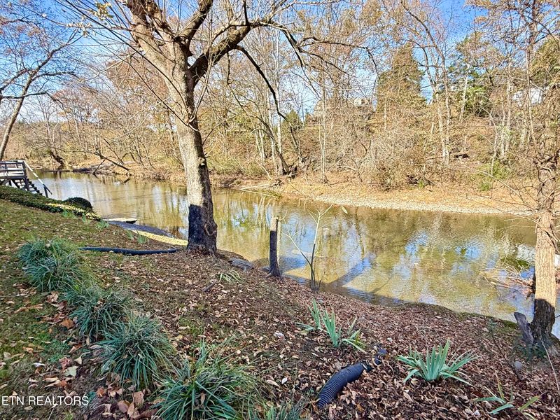 2257 Shinbone Rd, Sevierville, TN 37876