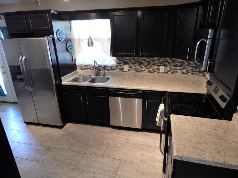 2259 Arch Rock Dr, Sevierville, TN 37876