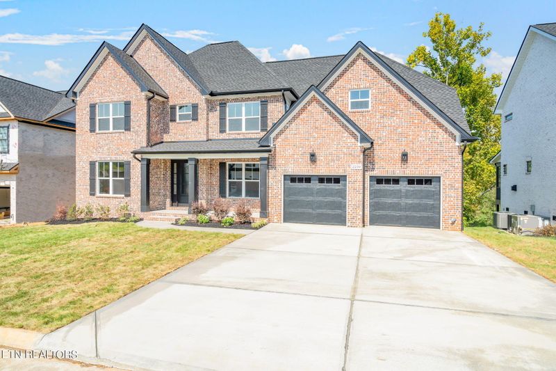 2259 Hickory Crest Ln, Knoxville, TN 37932