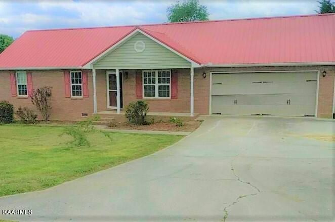 226 Acorn Dr, Corryton, TN 37721