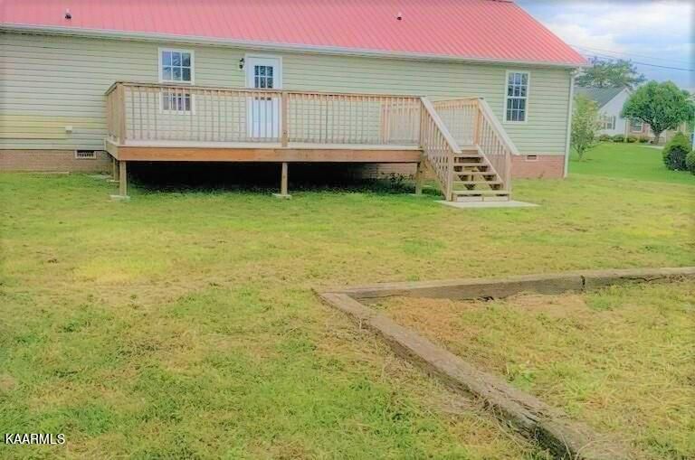 226 Acorn Dr, Corryton, TN 37721