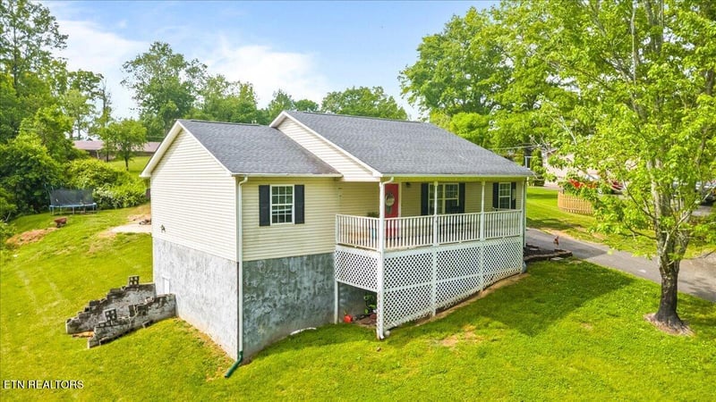 226 Mckinney Rd, Lafollette, TN 37766