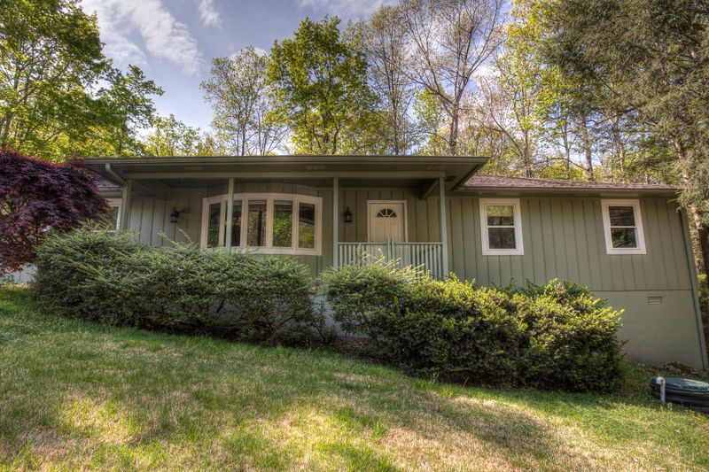 226 Snead Dr, Fairfield Glade, TN 38558