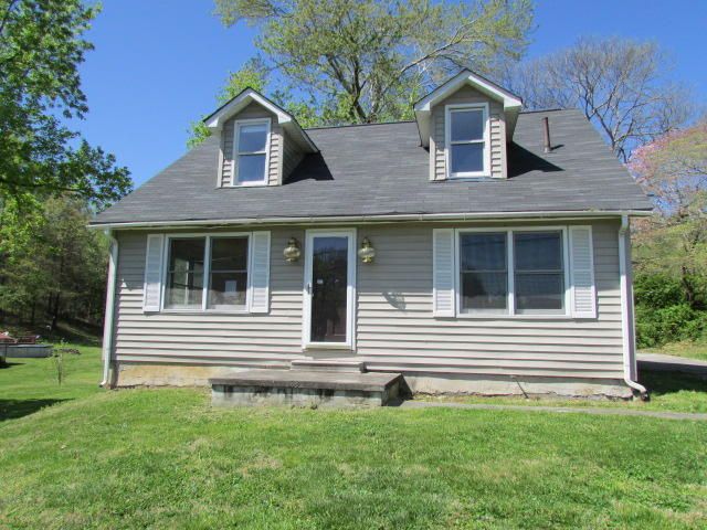 226 Woolsey Rd, Harriman, TN 37748