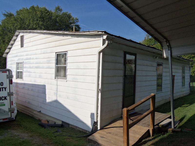 226 York St, Clinton, TN 37716