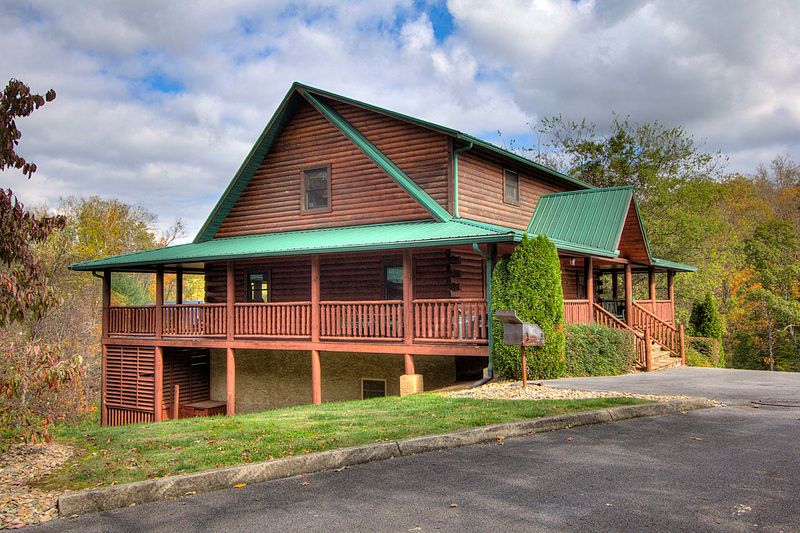 2264 Marshall Springs Way, Sevierville, TN 37862