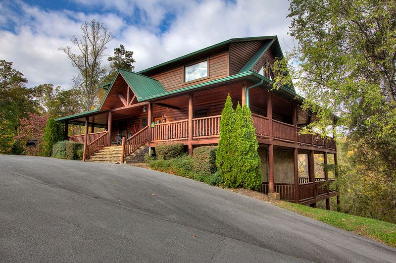 2264 Marshall Springs Way, Sevierville, TN 37862