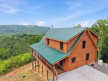 2266 Lone Ridge Dr, Sevierville, TN 37862