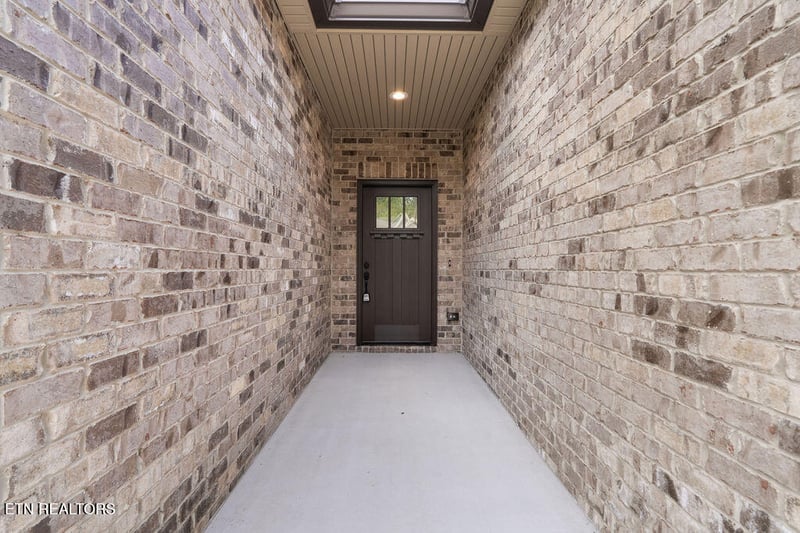 2267 Boulder Crest Ln, Sevierville, TN 37876