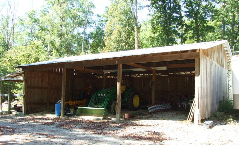 2267 Lea Lake Rd, Blaine, TN 37709
