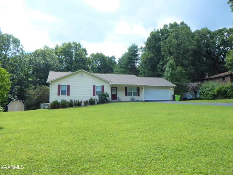 2267 Spruce Loop, Crossville, TN 38555