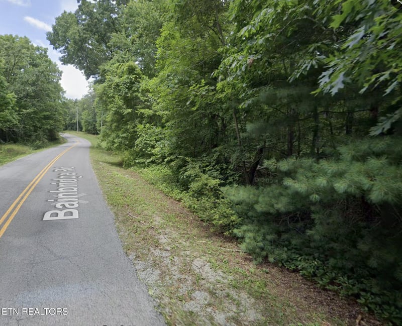 227 Bainbridge Rd, Crossville, TN 38558