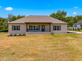 227 Charlie Ln, Maryville, TN 37804