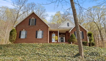 227 Columbus Dr, Lenoir City, TN 37771
