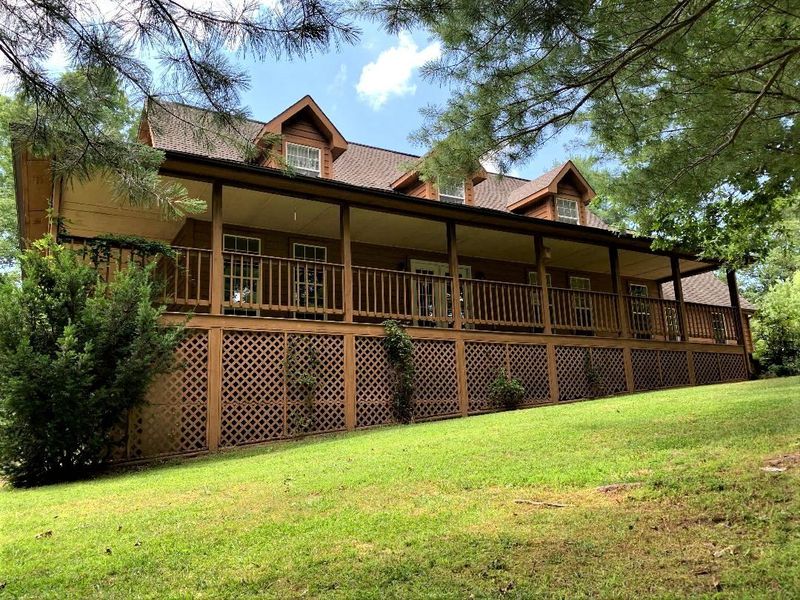 227 Fox Run Rd, Crossville, TN 38571
