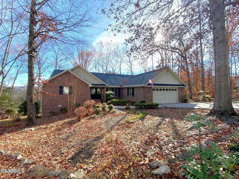 227 Gadusi Way, Loudon, TN 37774