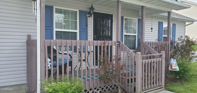 227 Gray Slate Cir, Sevierville, TN 37876