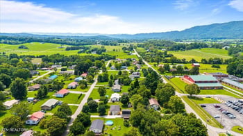 227 Higdon Ln, Lafollette, TN 37766