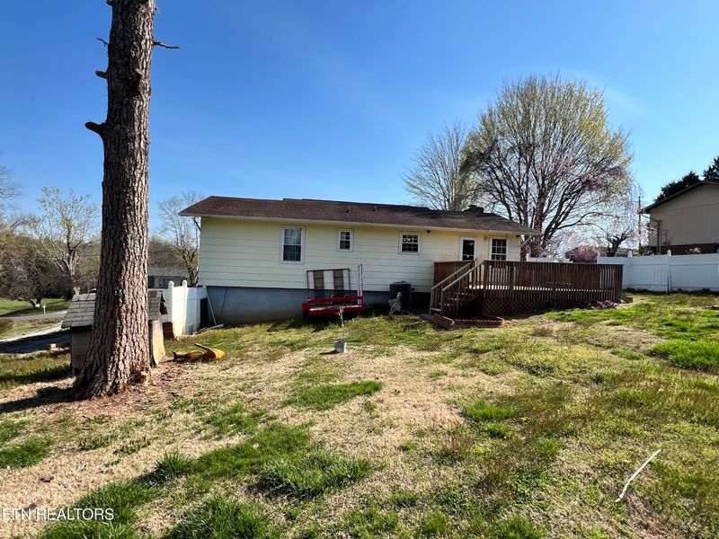 227 Howard Dr, Seymour, TN 37865