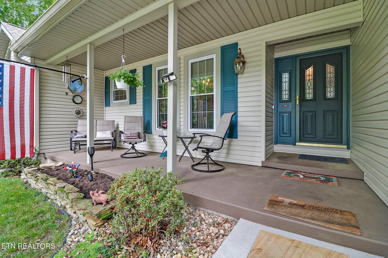 227 Lakeview Dr, Crossville, TN 38558